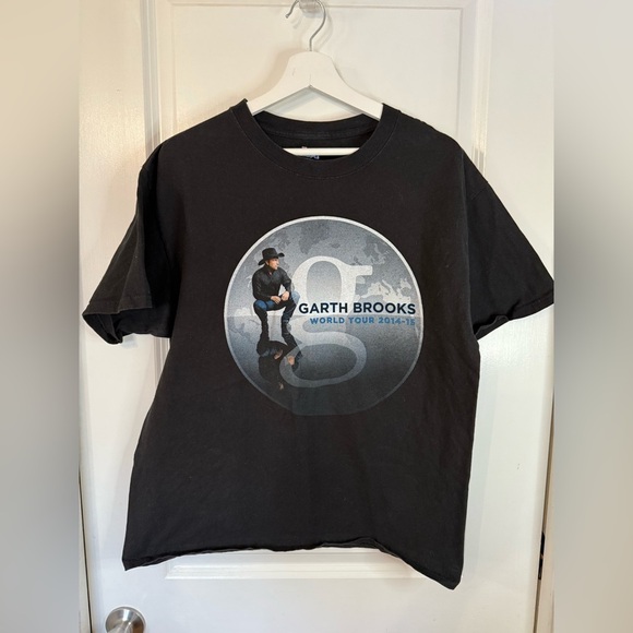 Garth Brooks World Tour 2014-2015 Black T-Shirt - Size Large - Picture 1 of 5